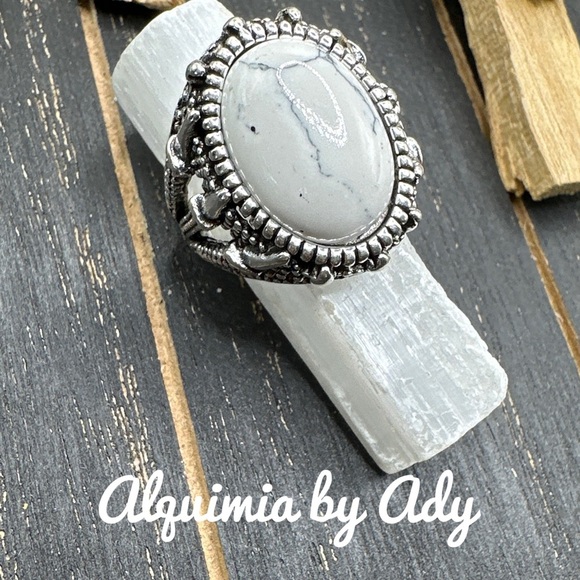 Chunky howlite dome silver ring - Picture 1 of 2